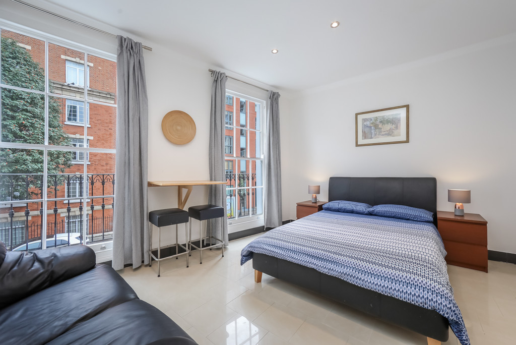 Attractive Studio, Harrowby Street, Marylebone W1
